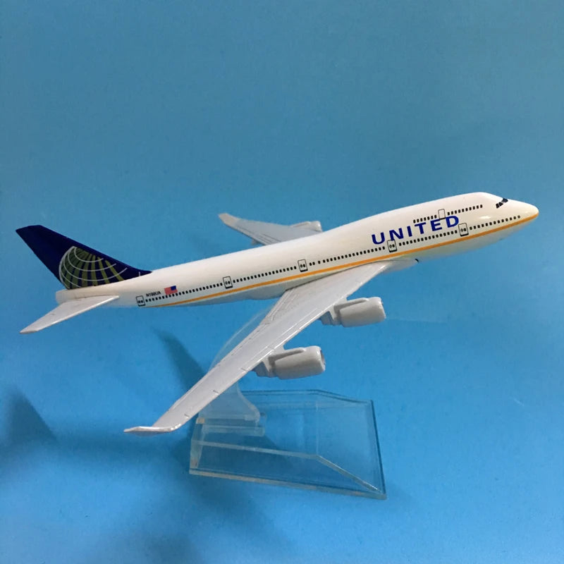 UNITED – Boeing 747 Modelo de Colección (Escala 1:400)