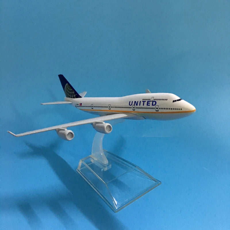 UNITED – Boeing 747 Modelo de Colección (Escala 1:400)